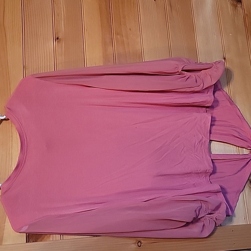 Women's long sleeve shirt
